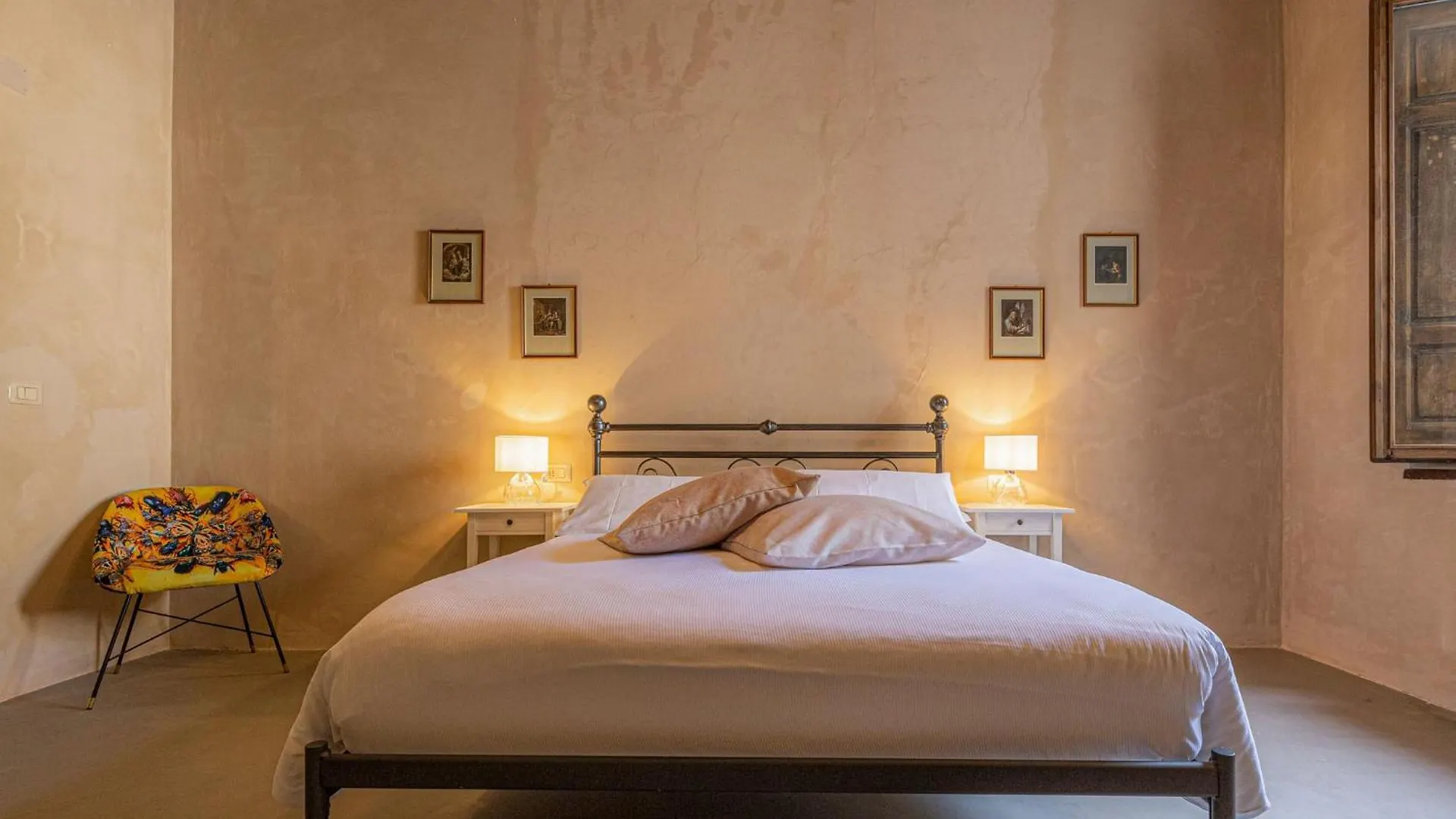 Villa Carisma 아레초 펜션